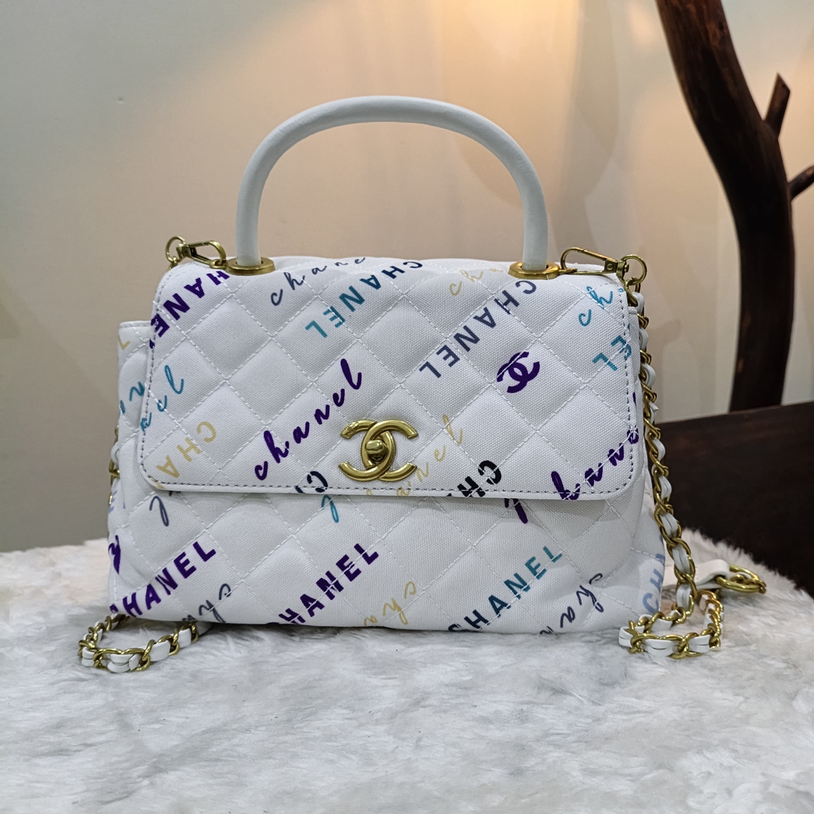 Women's White Quilted Graffiti-Print Top-Handle Bag with Gold Chain Strap