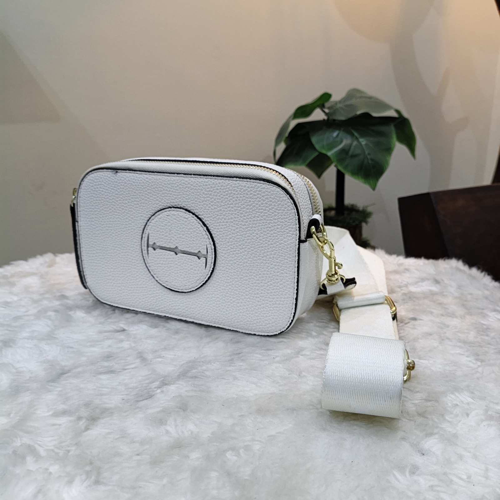 Women's White Camera Crossbody Bag with Wide Strap