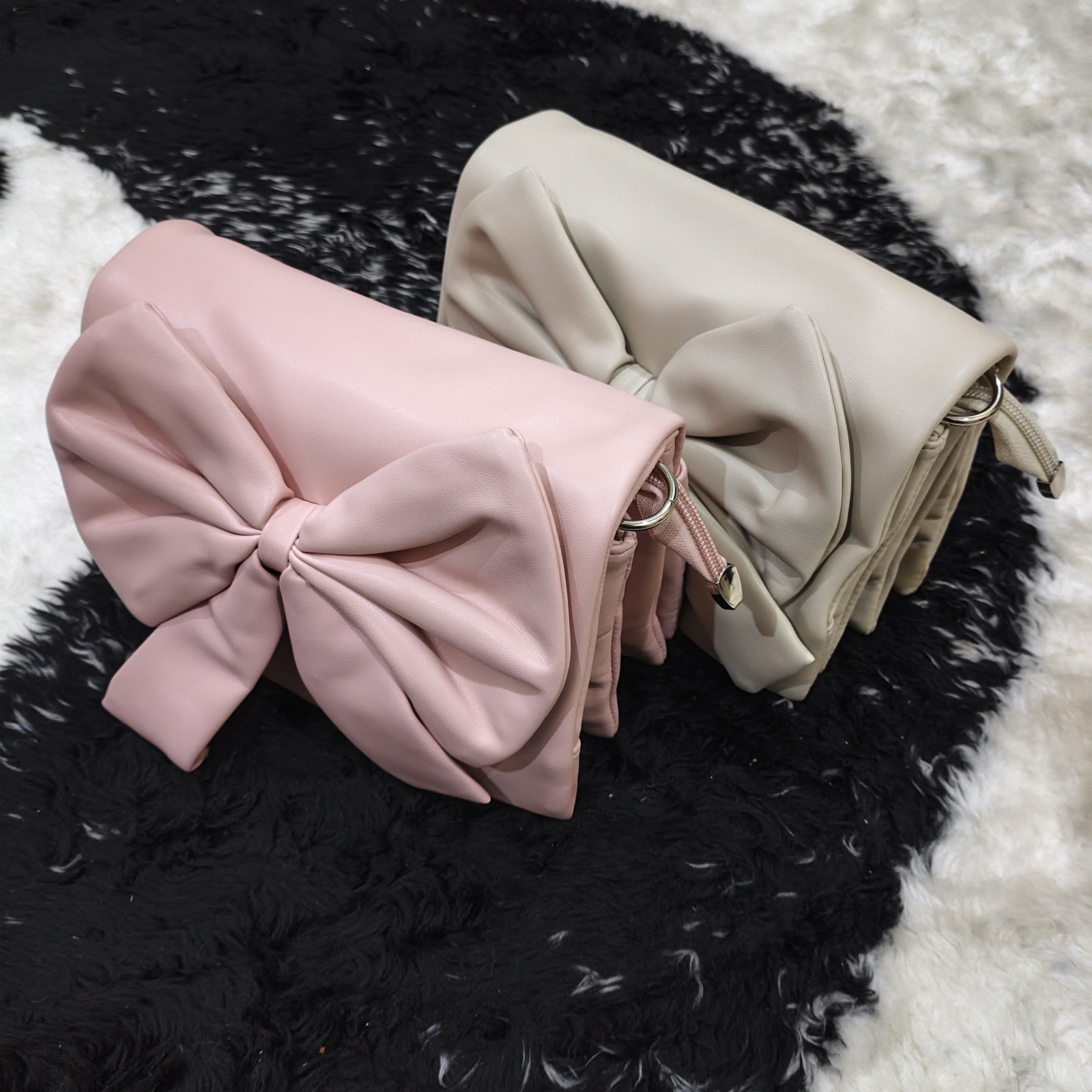 Women's Bow Clutch Bag with Detachable Shoulder Strap